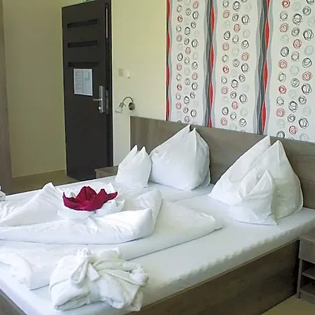 Couette-café Fitromax Sportpanzio Ajka