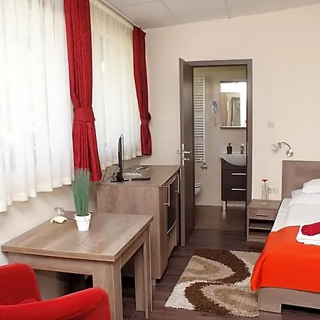 Fitromax Sportpanzio Bed and Breakfast