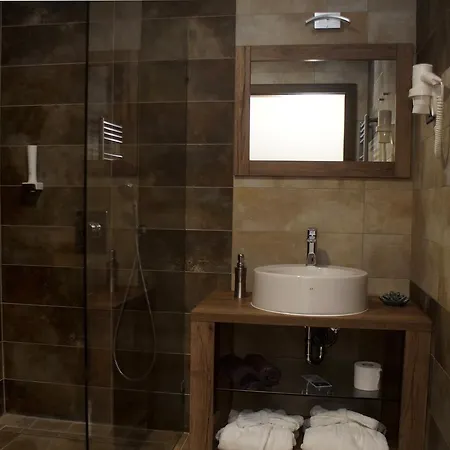 فندق مبيت وإفطار Fitromax Sportpanzio 4*