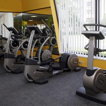 Fitromax Sportpanzio فندق مبيت وإفطار Ajka