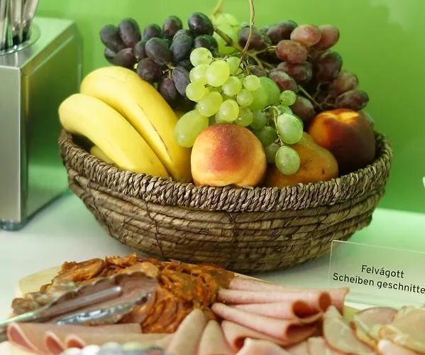 Fitromax Sportpanzio Frühstückspension 4*