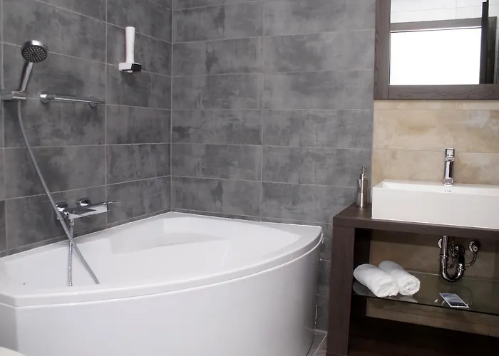 Fitromax Sportpanzió 4* Ajka